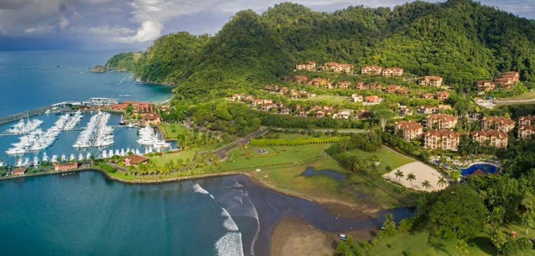 Loas-Suenos-Marina-located-in-Playa-Herrradura-Marina-and-Golf-Course-Properties-for-sale-in-Costa-Rica.jpg